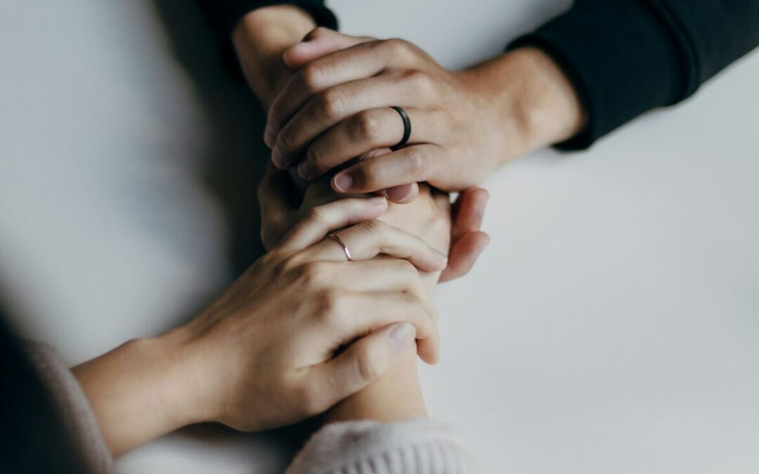 ¿Con quién debería hablar sobre mis problemas de pareja?